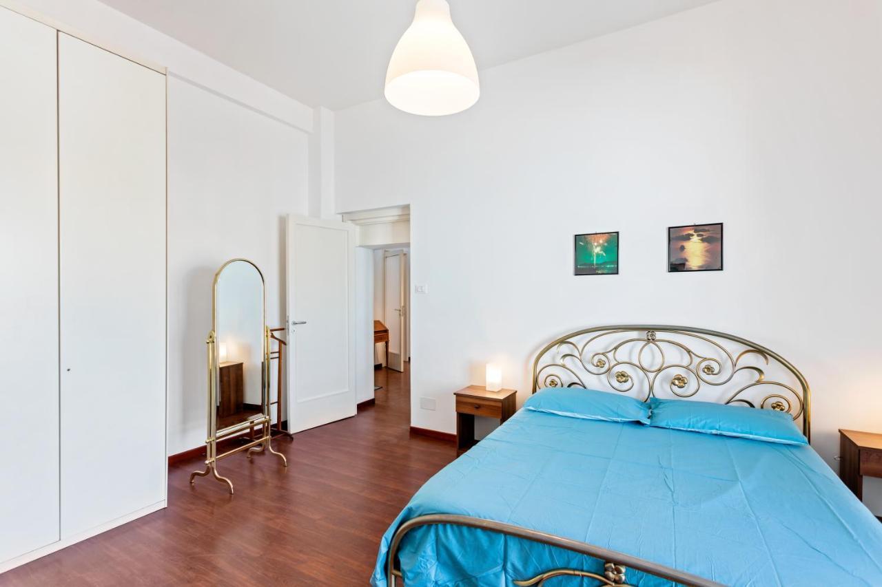 Liberta Frame Apartment With Terrace And Etna View カターニア エクステリア 写真
